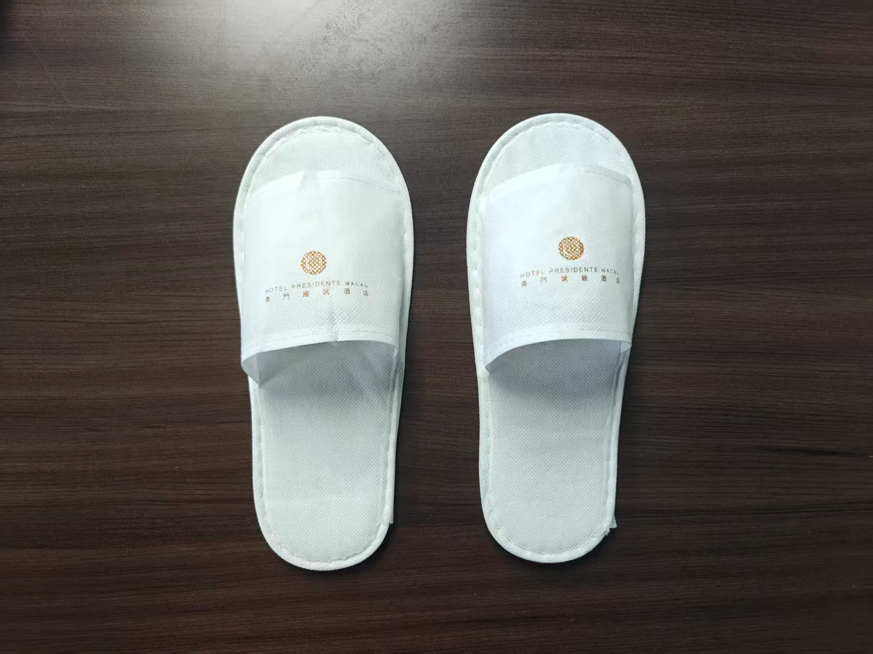 logo printed non woven disposable slippers USA hotel brand