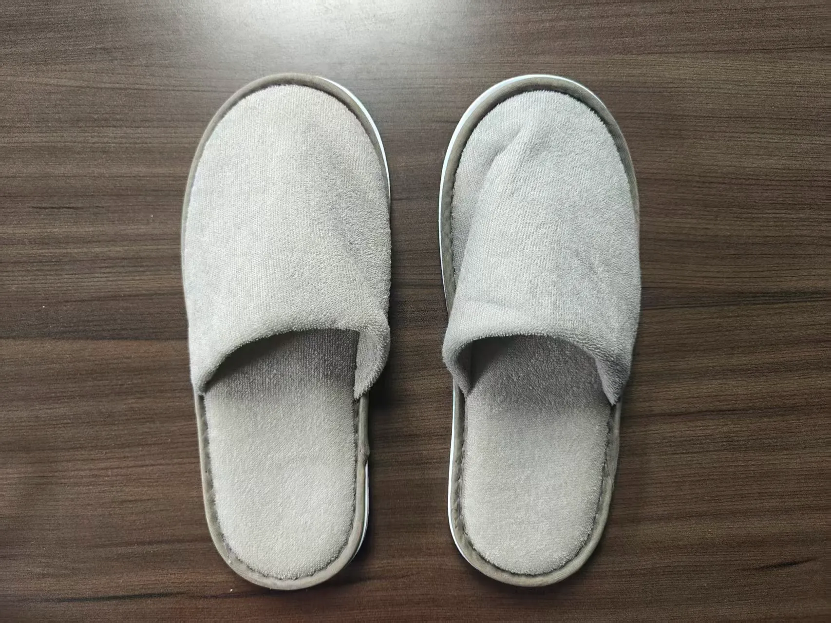 individually packed disposable hotel slippers USA motel