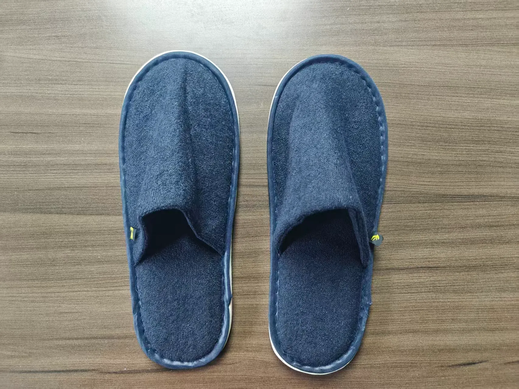 compact motel room disposable slippers USA bulk