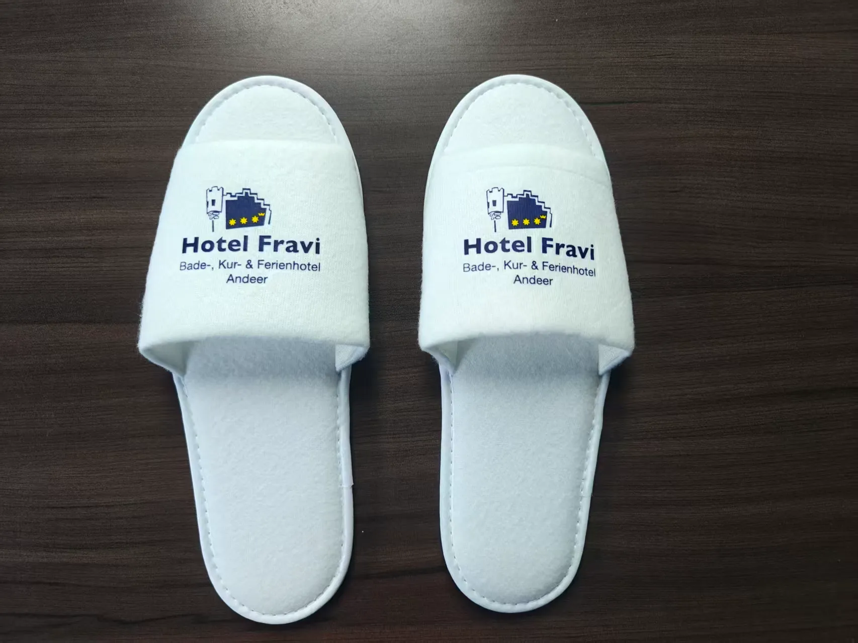 embossed logo terry cloth spa slippers USA luxury hotel