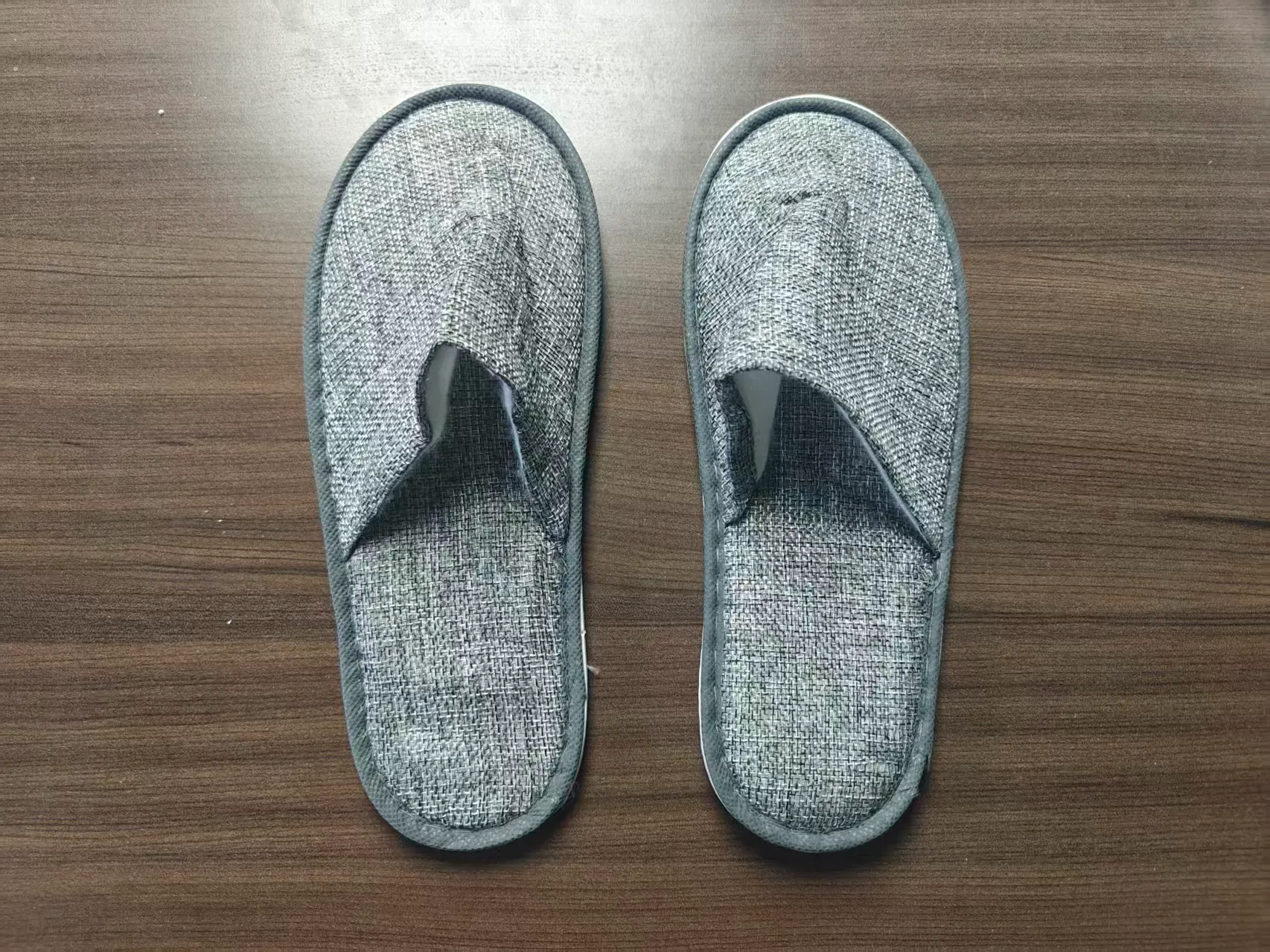 individually packed disposable hotel slippers USA motel