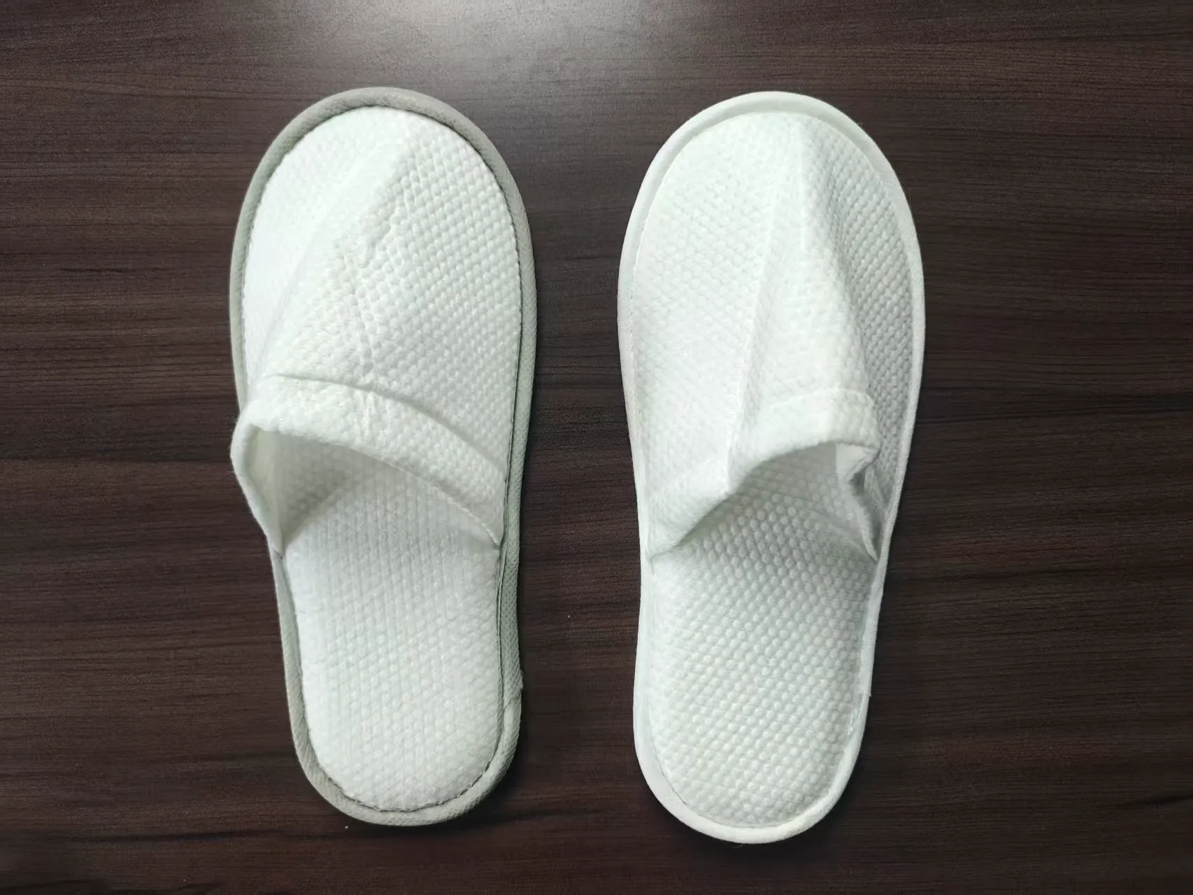 individually packed disposable hotel slippers USA motel